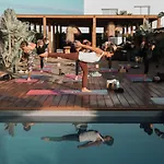 The Salty Surf & Yoga Vandrarhem *