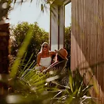Hostel The Salty Surf & Yoga *