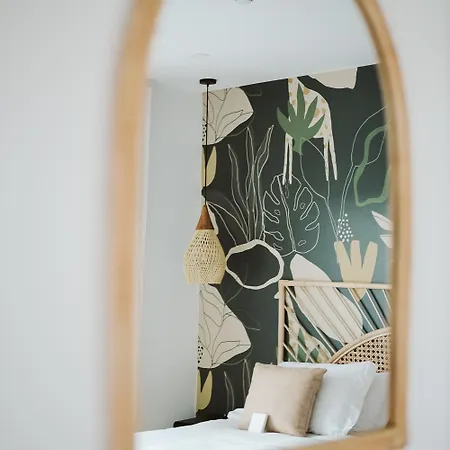 Albergue The Salty Surf & Yoga Ferrel (Leiria)
