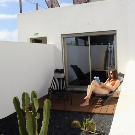 Albergue The Salty Surf & Yoga Ferrel (Leiria)